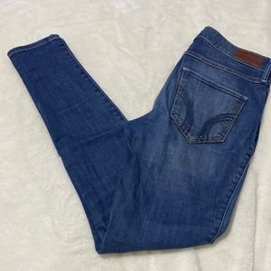 Women’s Hollister high-rise super skinny jeans